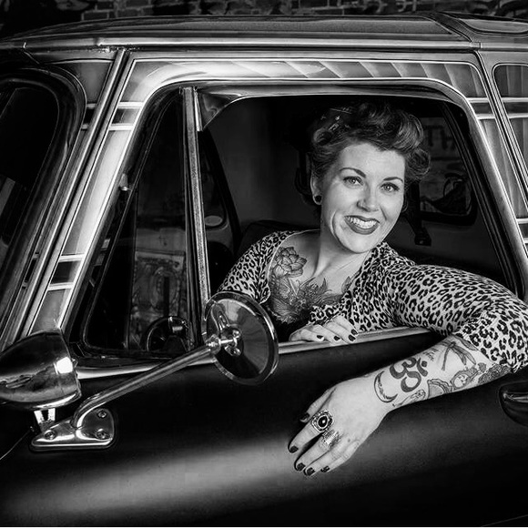 Meet your Posher, Melissa - Picture 1 of 1